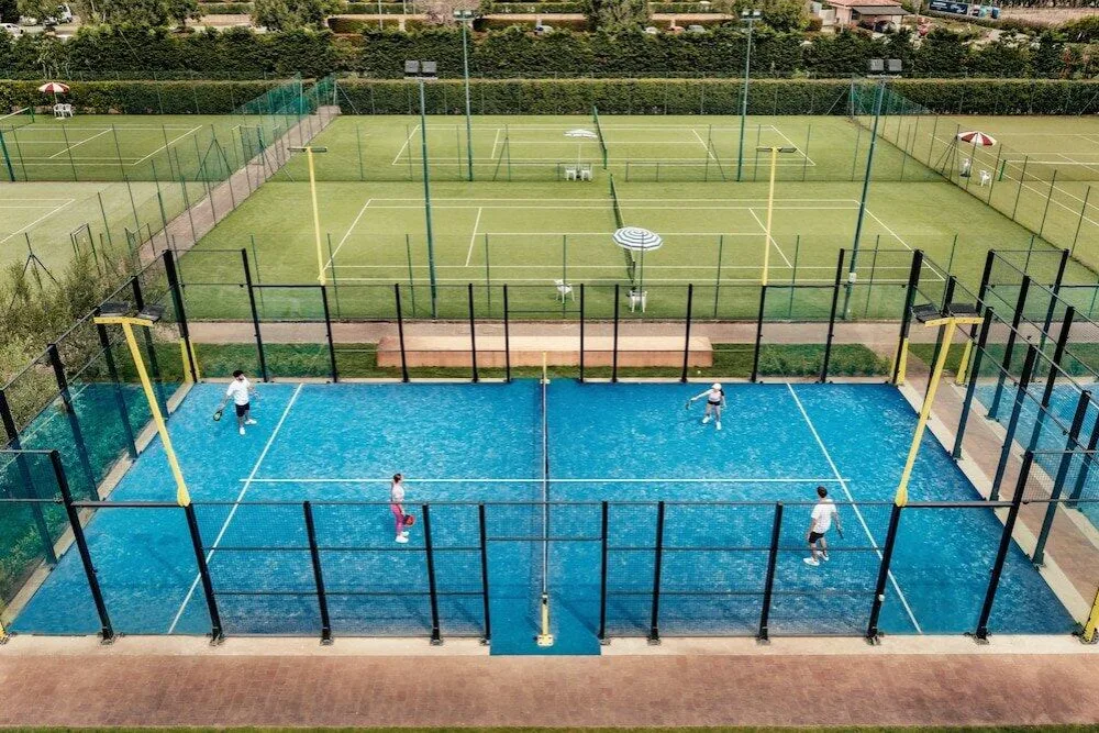 Padel Resorts in Italy